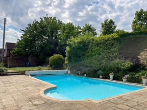 Photo 5- click for photo gallery